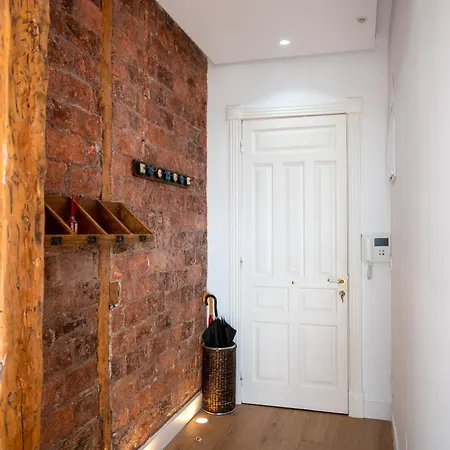 Comodo Y Moderno Piso En El Centro De Apartment *