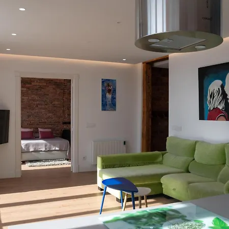 Comodo Y Moderno Piso En El Centro De Santander