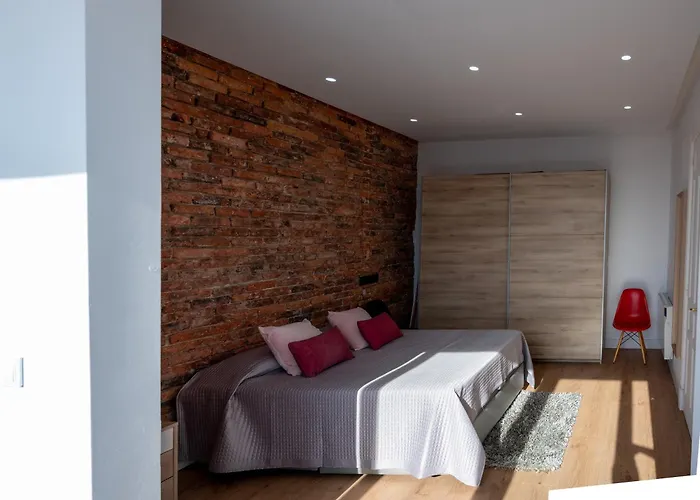 Comodo Y Moderno Piso En El Centro De *