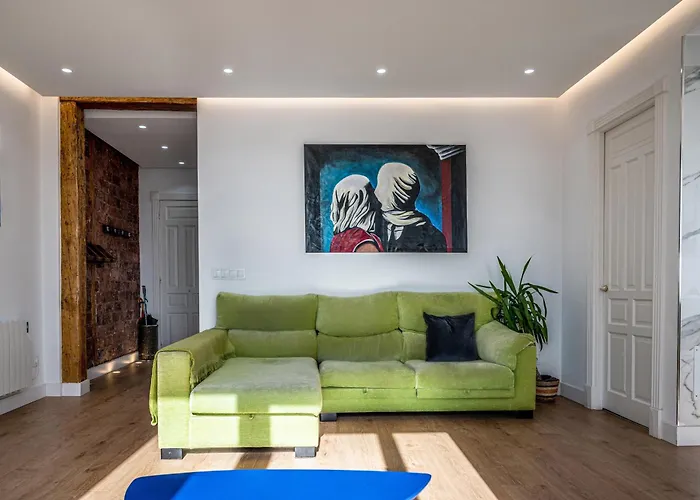 Comodo Y Moderno Piso En El Centro De *