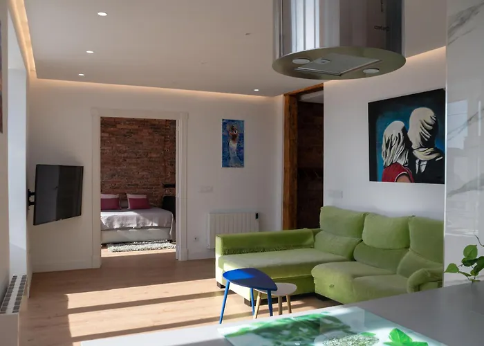 Comodo Y Moderno Piso En El Centro De Santander