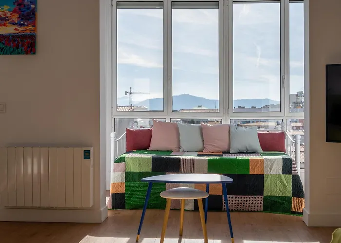 Comodo Y Moderno Piso En El Centro De * Santander